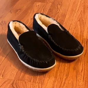 Minnetonka Black Leather Suede Sherpa-Lined Moccasin Shoes 💕